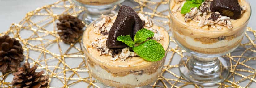 Vasitos de turrón y merengue