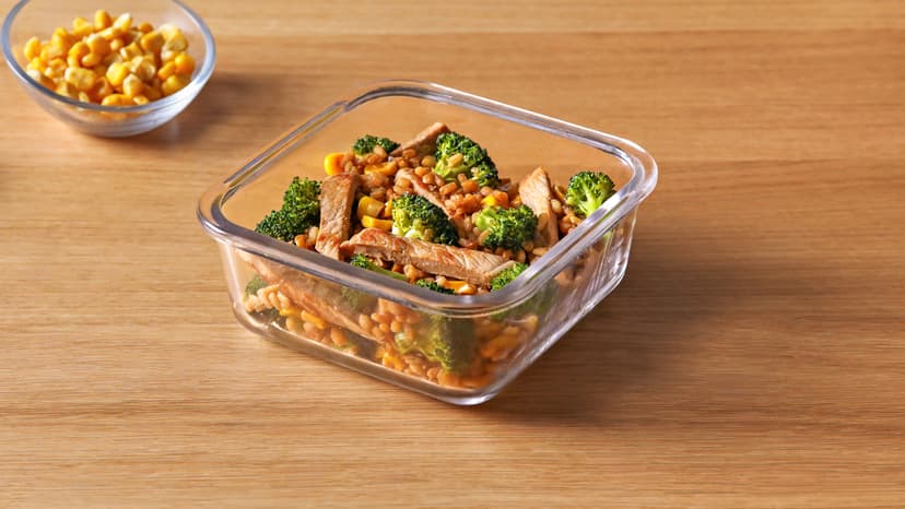 Arroz salteado con lomo de cerdo y brócoli