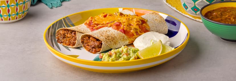 Enchiladas mexicanas en salsa roja