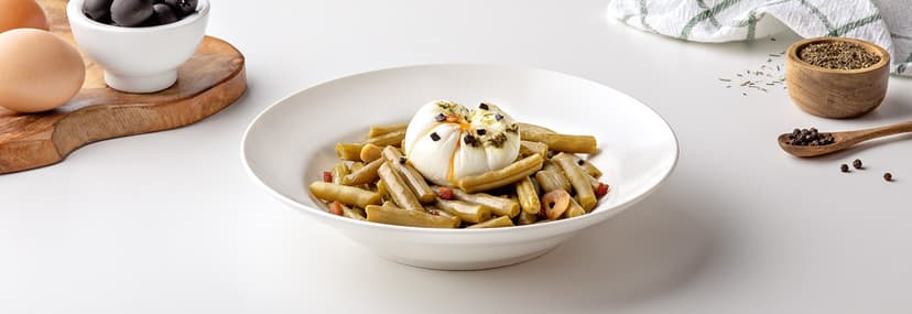 Judías verdes con huevo escalfado