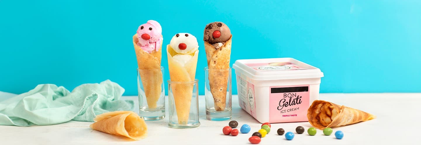 Helado tricolor con cucurucho casero
