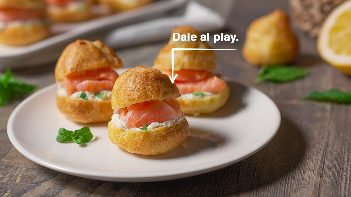 Aperitivos de salmón marinado