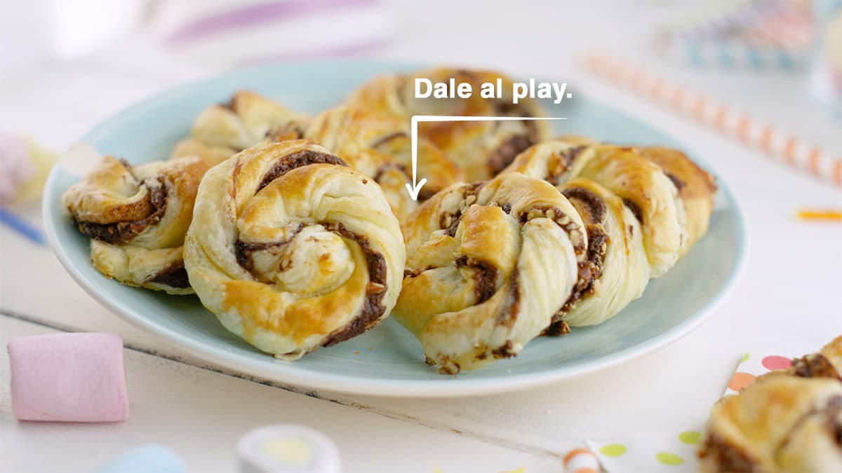 Caracolas de hojaldre y chocolate