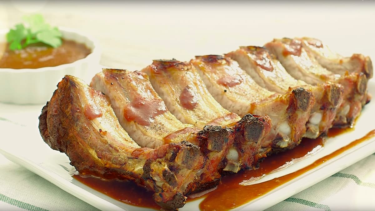 Costillas de cerdo con salsa