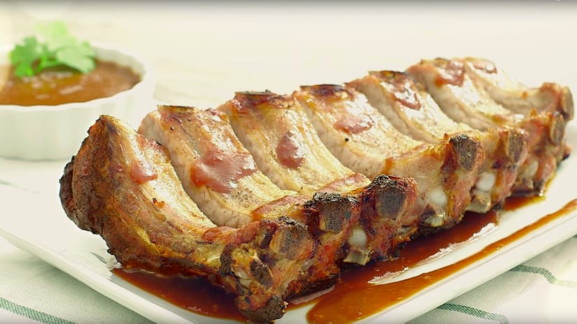 Costillas de cerdo con salsa