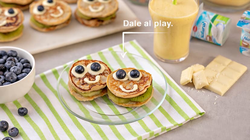 Desayuno con pancakes