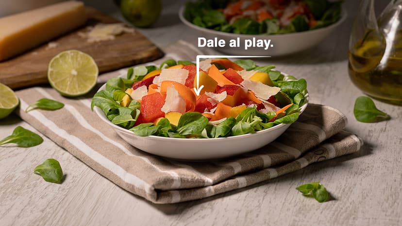 Ensalada con frutas de temporada