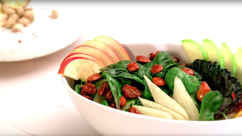 Ensalada crujiente con brotes