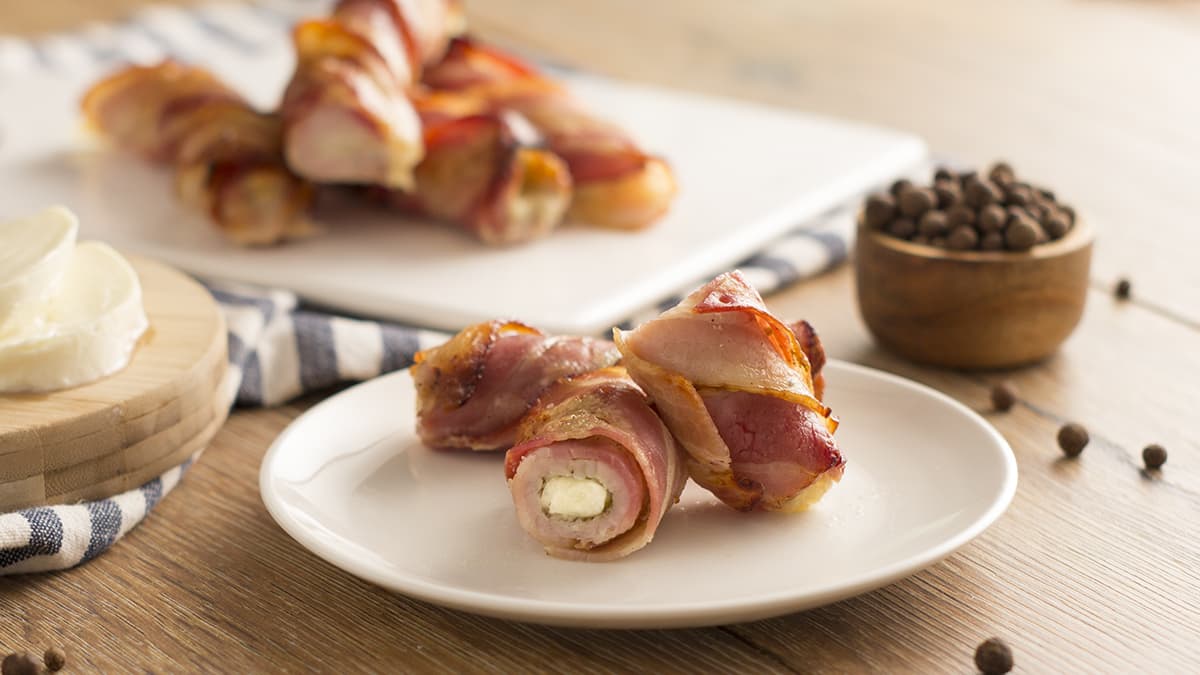 Fingers de queso y bacon