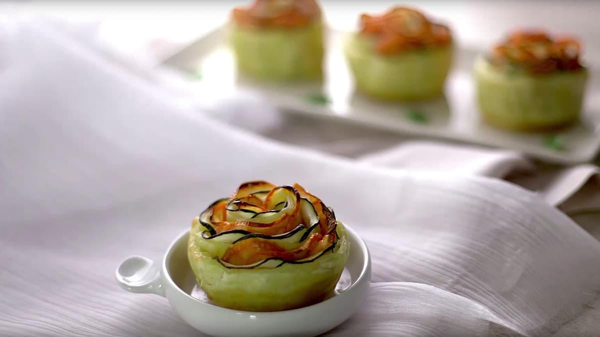 Rosas de hojaldre salado