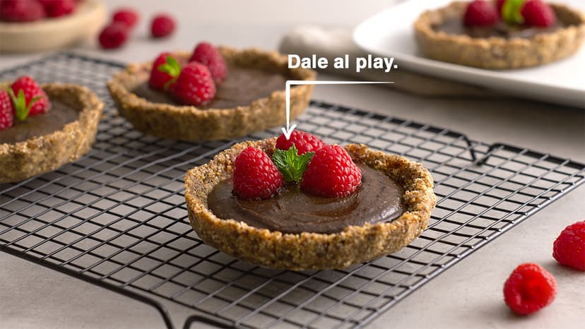 Tartaletas de cacao con frambuesas