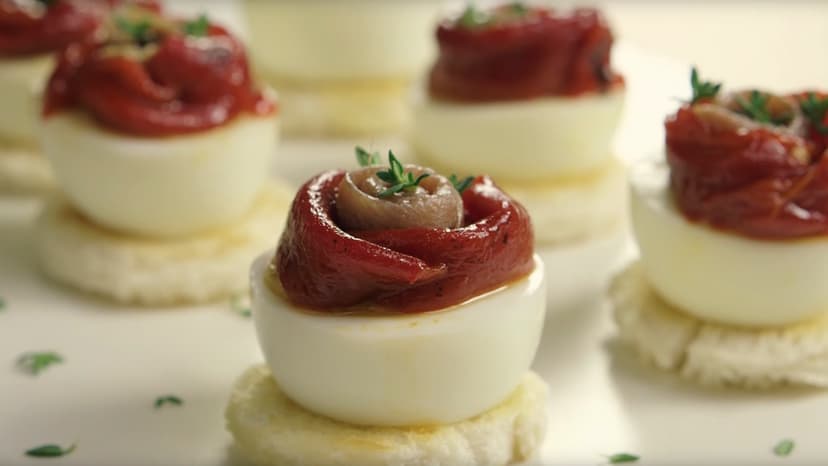 Tosta de anchoa con pimiento