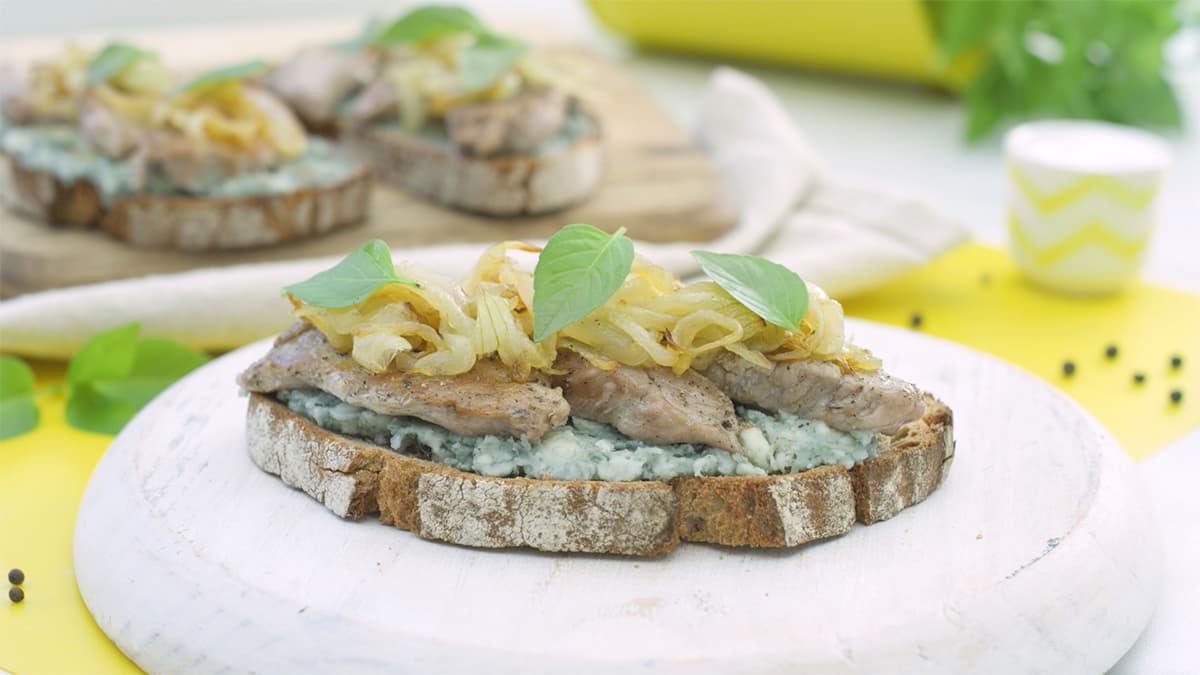 Tosta de solomillo al roquefort