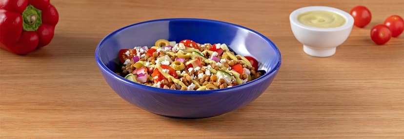 Ensalada de lentejas con salsa de aguacate