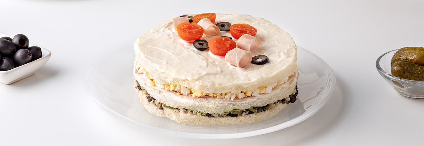 Pastel frío de jamón y atún