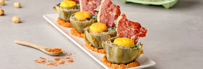 Alcachofa rellena de huevo