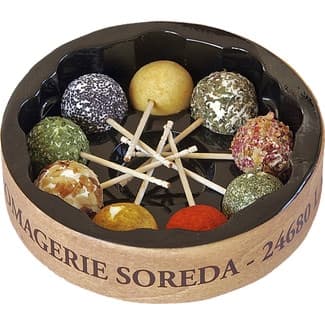 Mini brochetas de queso de cabra francés avellanas, semillas de amapola, jengibre, envase 90 g albahaca, pétalos de rosa, eneldo, curry,  pimentón dulce y cebollino 9 unidades - Soreda