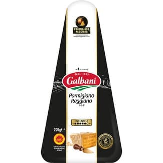 Queso italiano elaborado con leche cruda DOP Parmigiano Reggiano cuña 200 g maduración 15 meses - Galbani