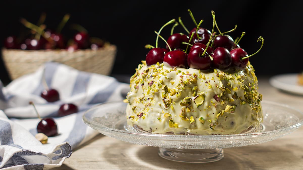 Bundt cake de cerezas