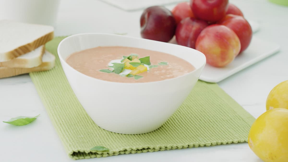 Gazpacho de ciruela roja