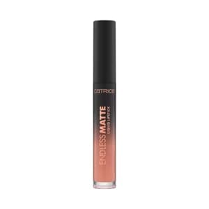 CATRICE Endless matte tono 010 Get undressed, beige rosado claro Barra de labios líquida mate.