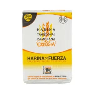 LA TRADICIONAL Harina de trigo de fuerza tradicional 1 kg.