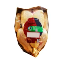 ALCAMPO CULTIVAMOS LO BUENO Pollo campero tradicional, entero y limpio.