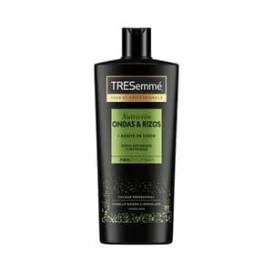 TRESEMMÉ Ondas & rizos Champú nutritivo con aceite de coco para cabellos rizados u ondulados 685 ml.